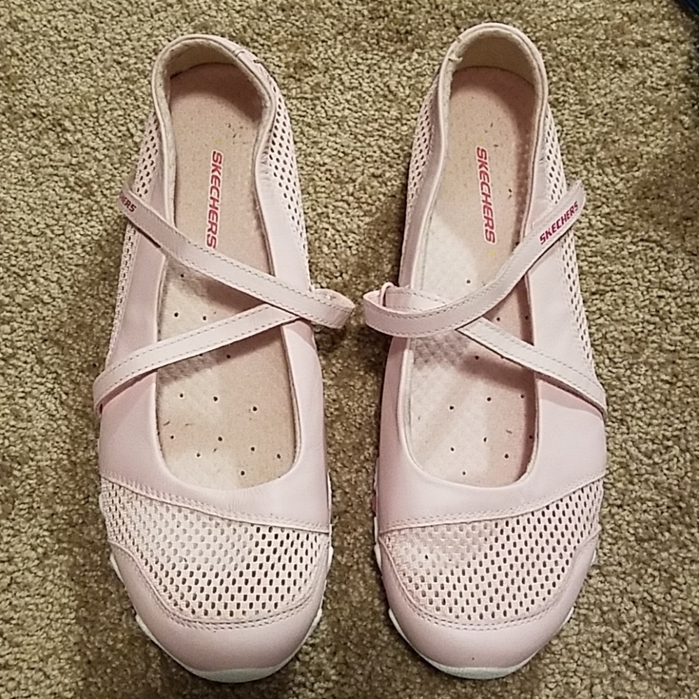 Pink Skechers